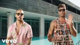 Ricky Martin – Vente Pa’ Ca ft. Maluma (Official Music Video)