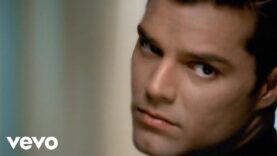 Ricky Martin – Bella (She’s All I Ever Had) (Video (Spanish)(Remastered))