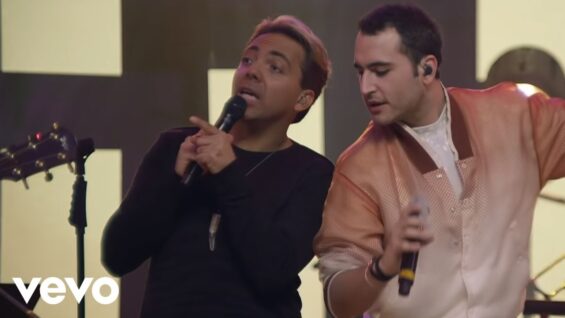 Christian Castro – Es Mejor Así (En Vivo) ft. Reik